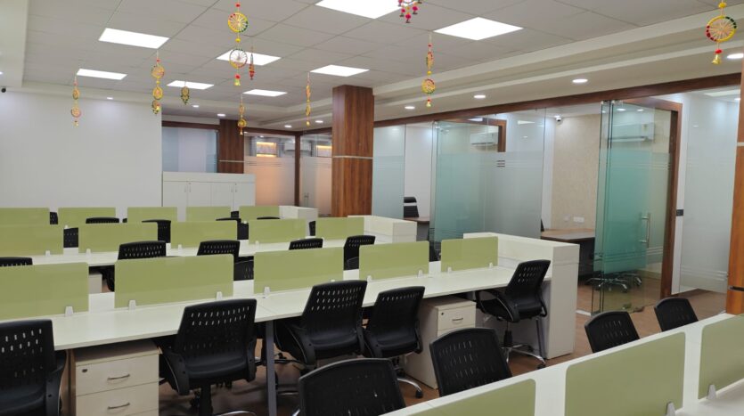 Fully Furnished office workspace with multiple seats in Noida Sector 65