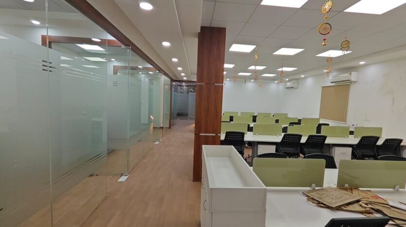 Office Workspace with multiple seats in Noida Sector 65