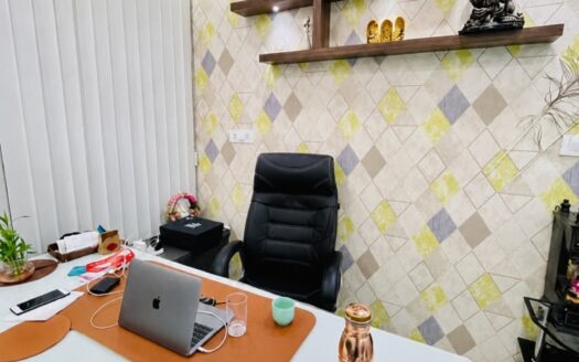 1250 sqft Fully furnished office space in Ithum sector 62, Noida