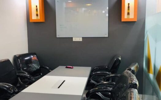 1250 sqft Fully furnished office space in Ithum sector 62, Noida